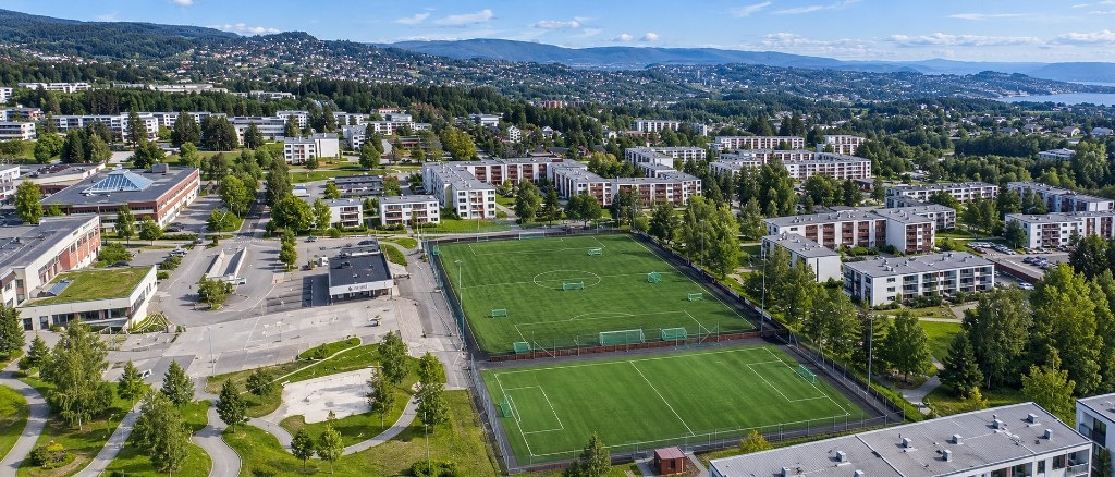 Kolstad kunstgressanlegg sett ovenfra